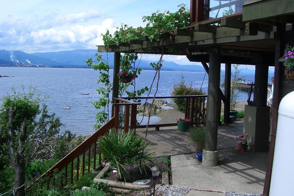 Beachfront At Vesuvius 호텔 Ganges 외부 사진